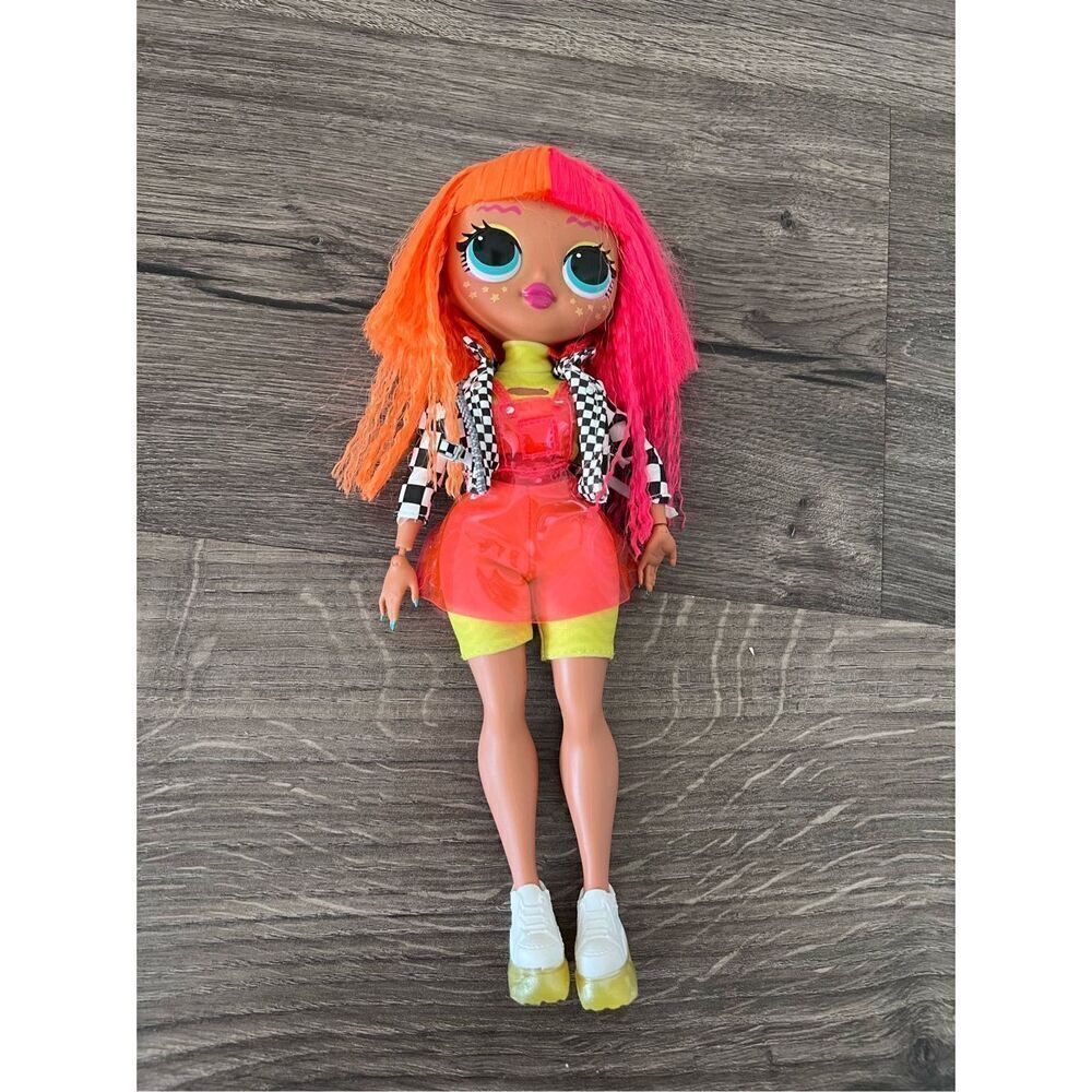L.O.L. Surprise! O.M.G. Neon Recious Doll